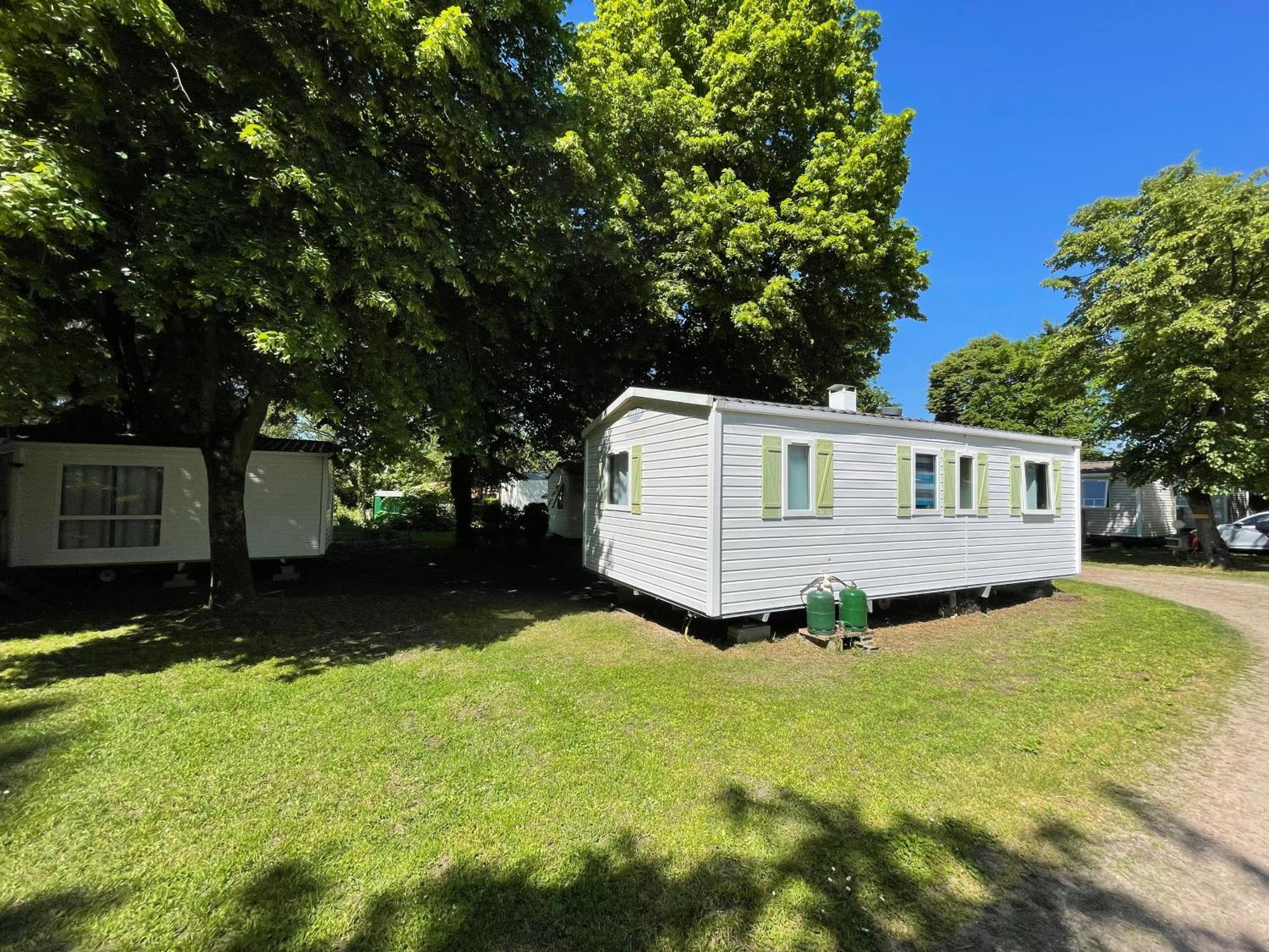 Les Pinots D'Alsace - 3 Bungalows Climatises Avec Tv - Proche Europa Park Boofzheim Bagian luar foto